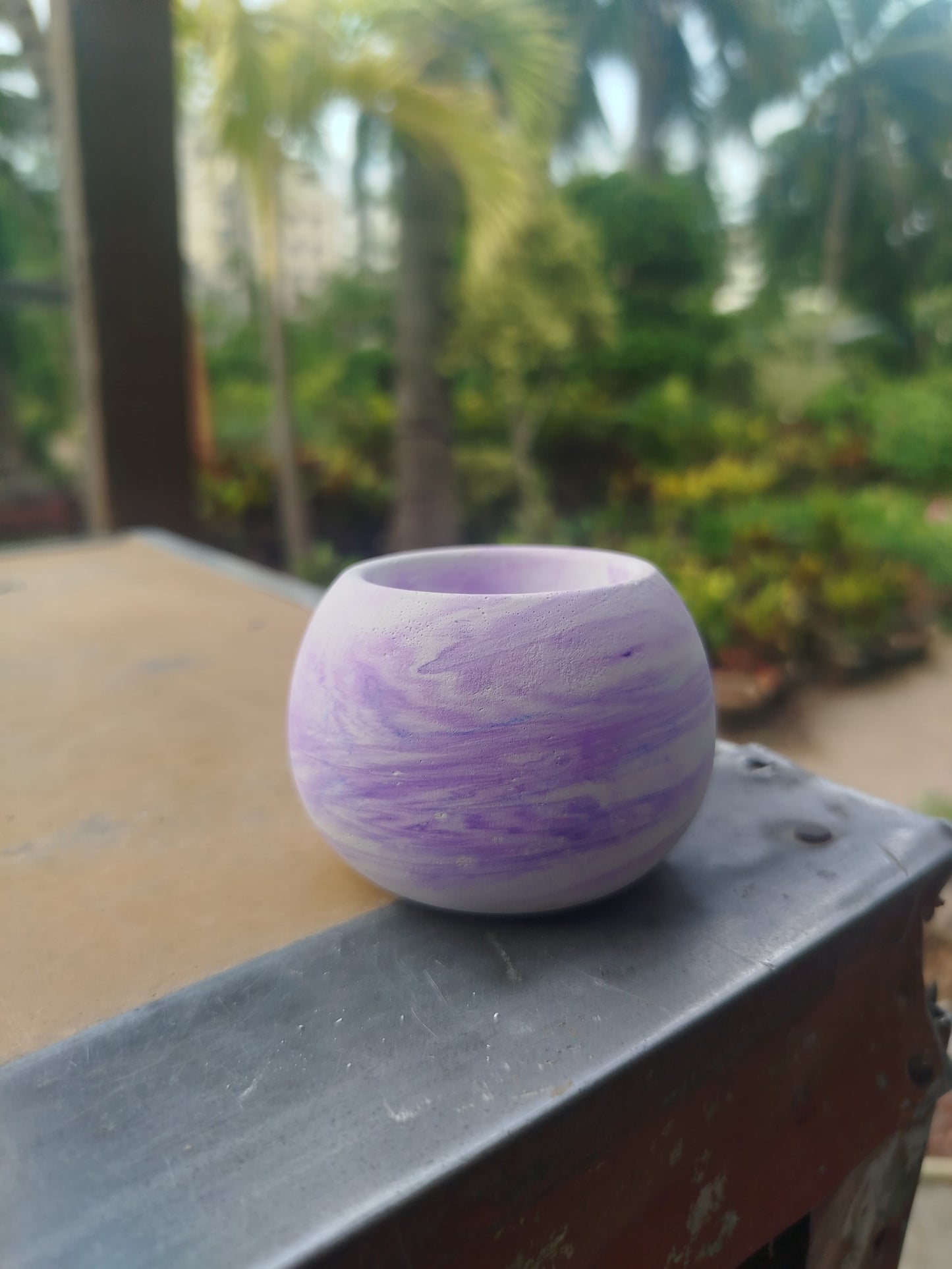 Rounded Pots