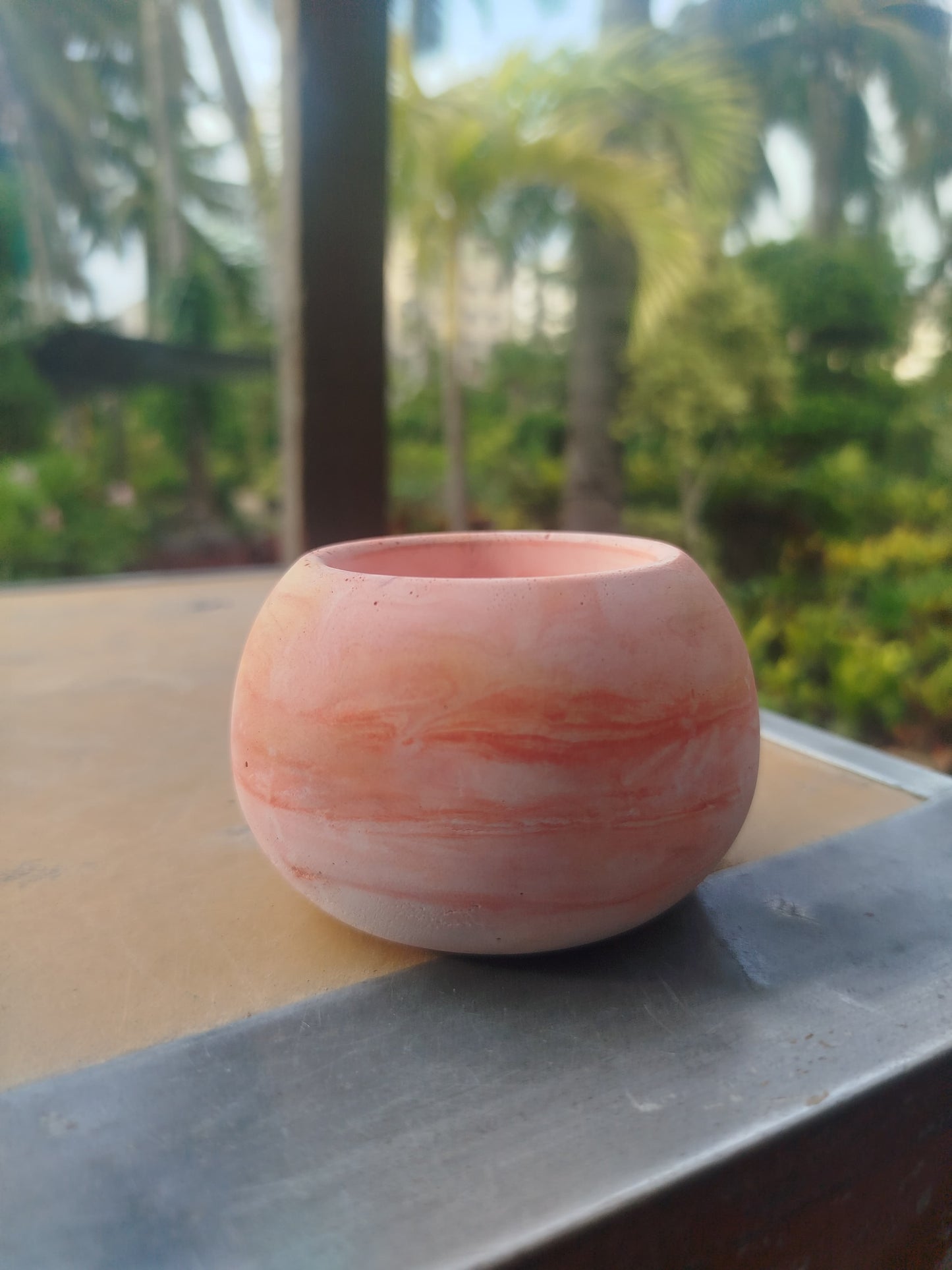 Rounded Pots